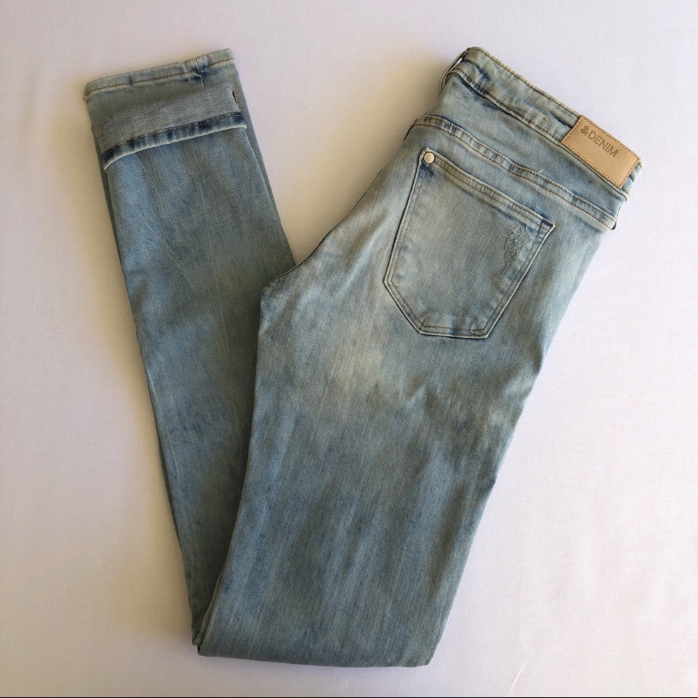 H&M Distressed Denim Jeans Size 29 Length 34